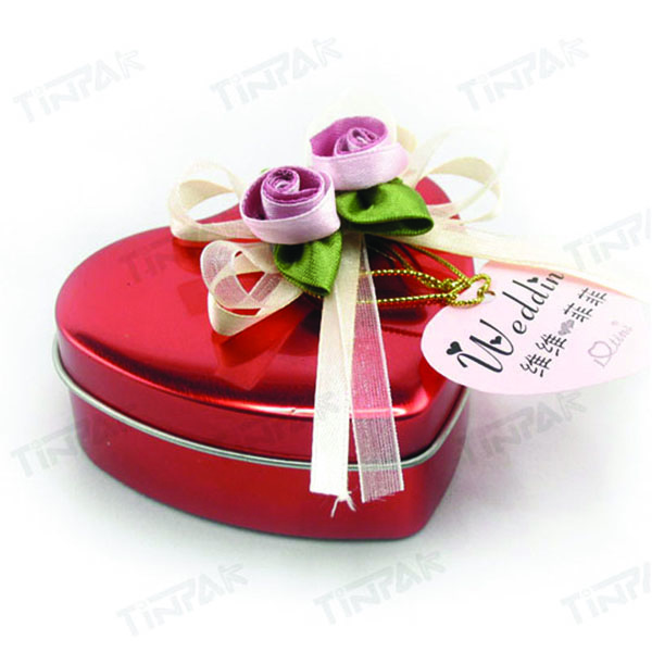small heart tin for chocolate packaging